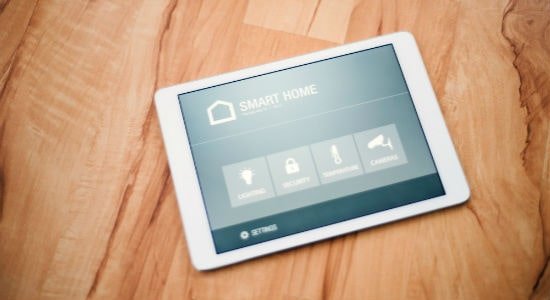 A-Tablet-With-Smart-Home-Screen